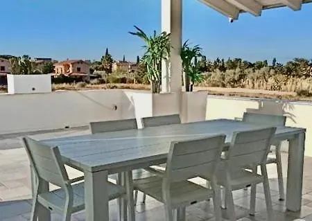 Green Village House بيت للعطل *